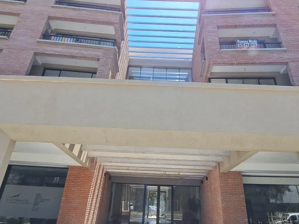 Departamento en venta 1 amb con cochera cubierta-  Villa De Mayo