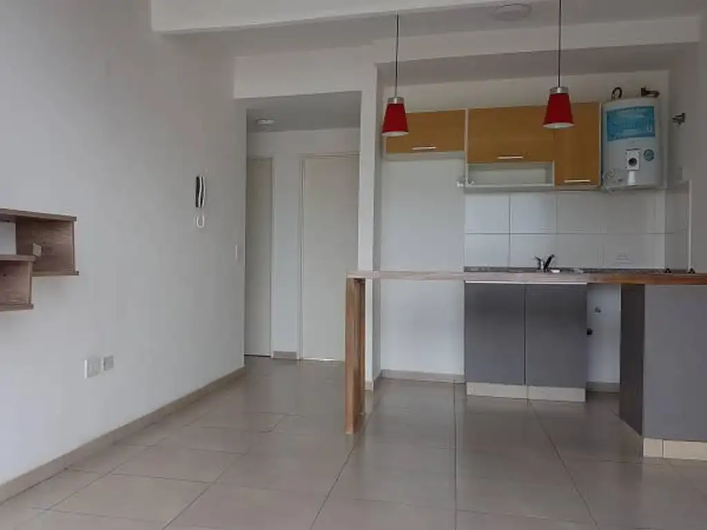 Departamento de 2 Ambientes con cochera centrico en alquiler