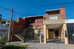 VENTA CASA EN PLANTA ALTA Y 3 DPTOS EN GUADALUPE 