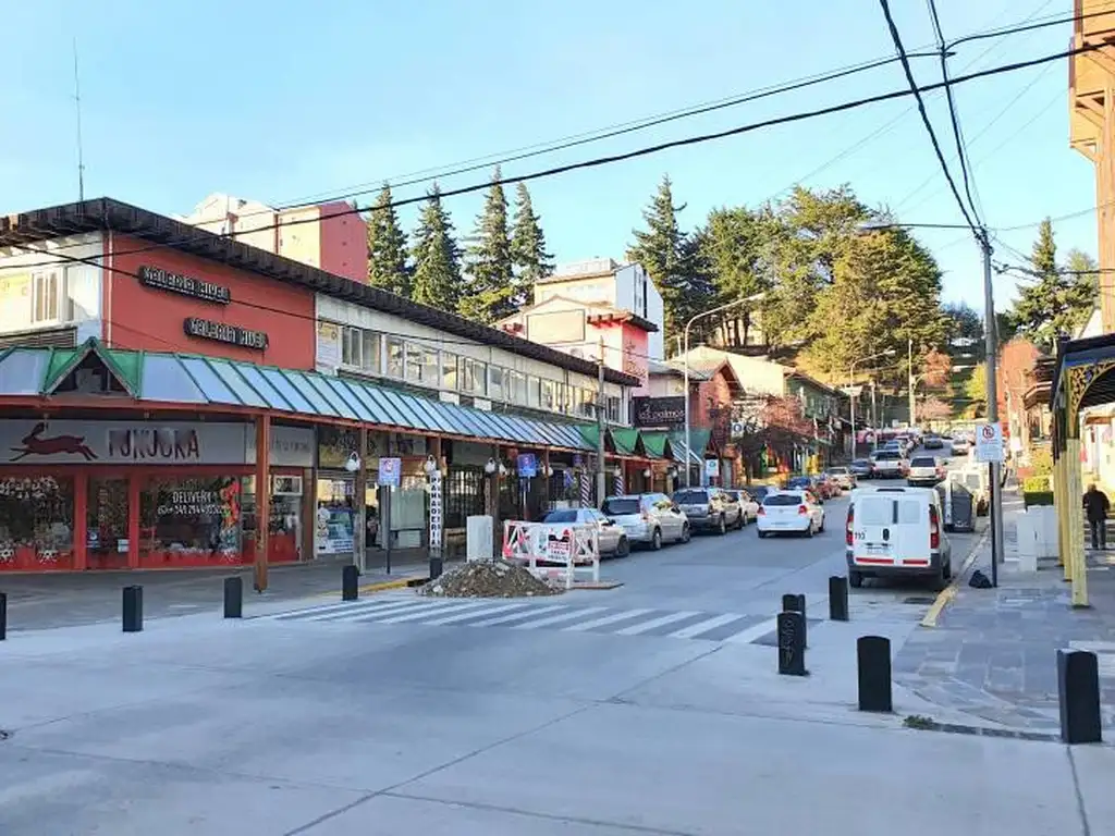 OPORTUNIDAD. VENTA LOCAL EN EL MICROCENTRO DE BARILOCHE