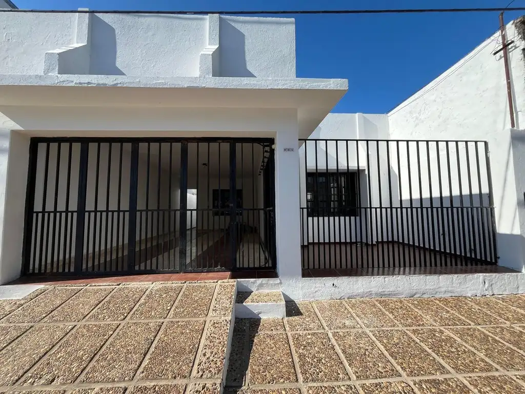 CASA EN VENTA 4 AMBIENTES GOYA CORRIENTES