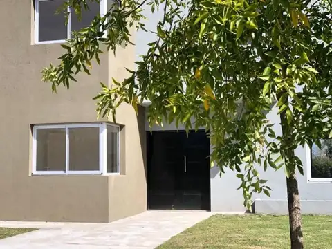 Casa en Venta en Pilar Del Este - 3 dormitorios