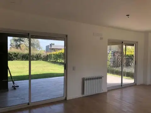 Casa en Venta con cochera