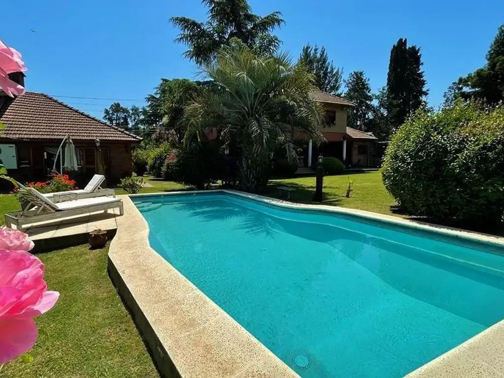 MAGNIFICA CASA-QUINTA EN VENTA!  Tortuguitas, Barrio Yei-Porá 1700 m2.