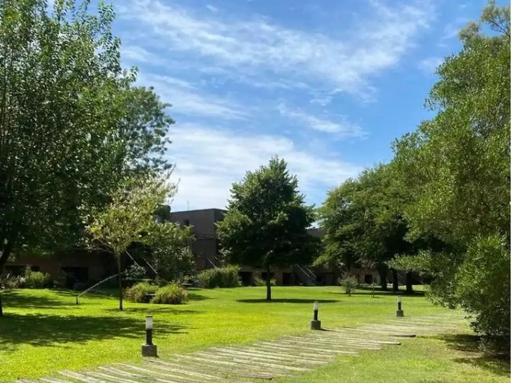 Alquiler Departamento monoambiente 25 años, 31m2, 1 cochera, Antonio