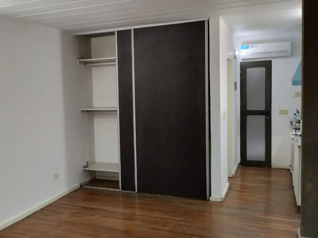 Alquiler Departamento monoambiente 25 años, 31m2, 1 cochera, Antonio