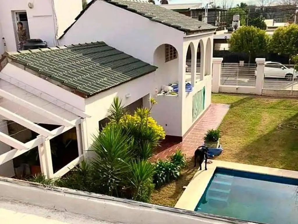 Casa | 2 Plantas | 3 Dormitorios | Cochera | Piscina | San Lorenzo | Barrio San Martín