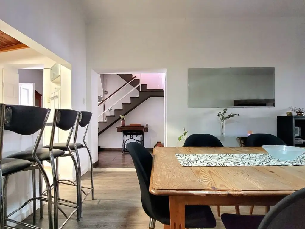 Venta casa San Martín, 4 amb patio/balc. 3 baños