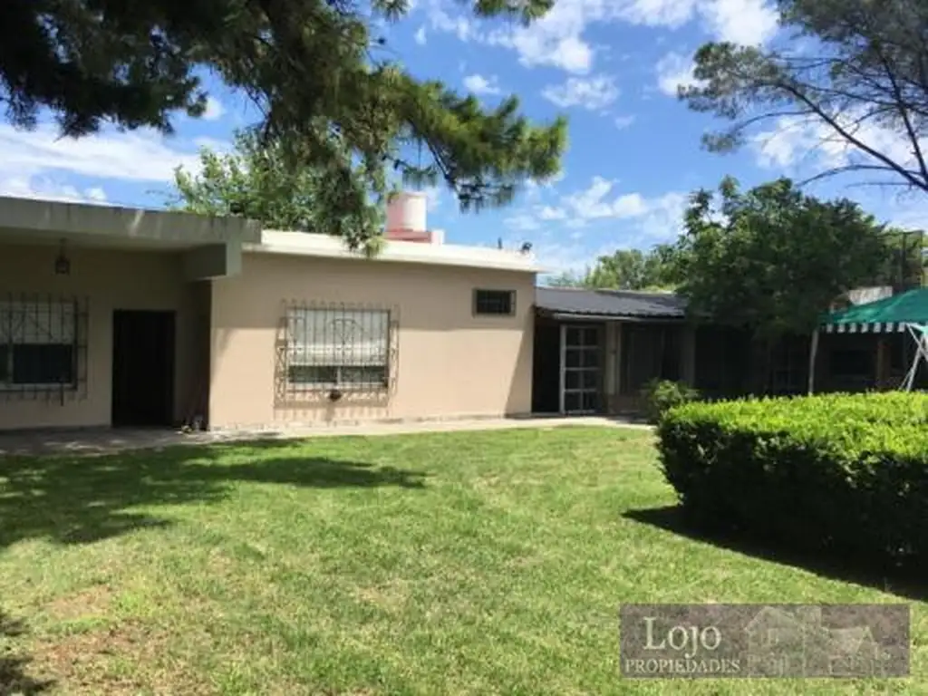 CASA DE 4 AMBIENTES CON PISCINA, CASTELAR SUR (2208) - Foto 0