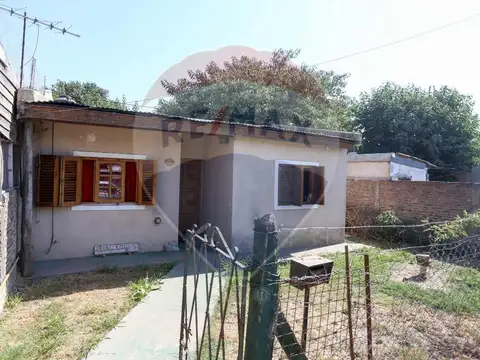CASA EN VENTA EN BURZACO. - Foto 0