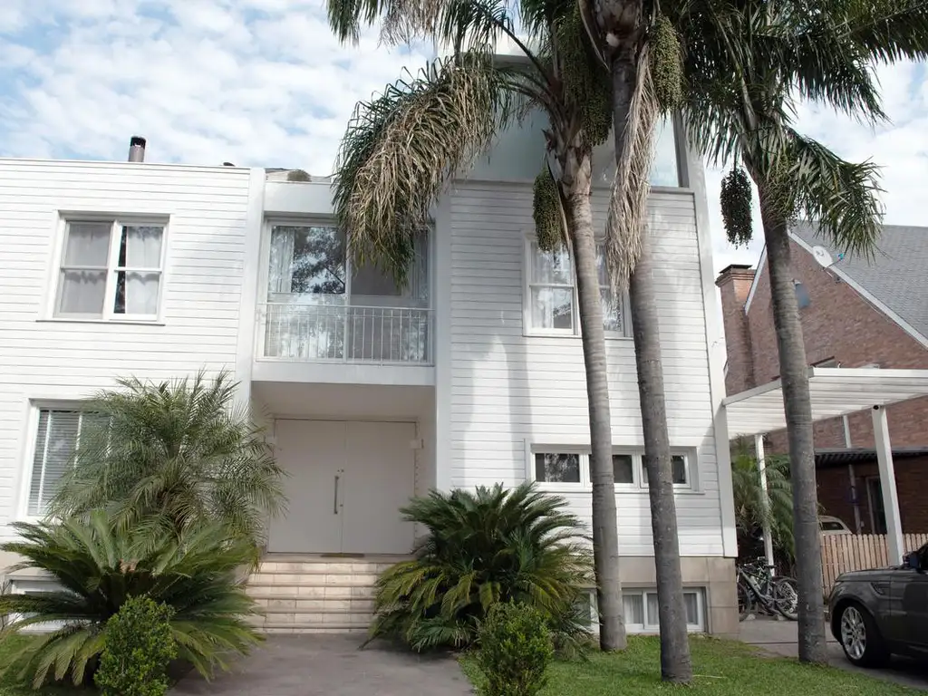 Divina y canchera casa con amarra en el Barrio Náutico Marina del Sol