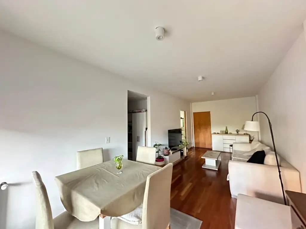 Venta 3 Amb con Balcón y Cochera, Villa del Parque