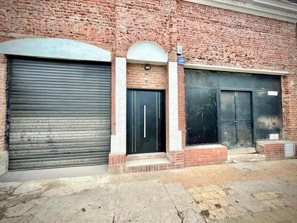 VENTA LOTE COMERCIAL CON LOCAL EN FUNCIONAMIENTO