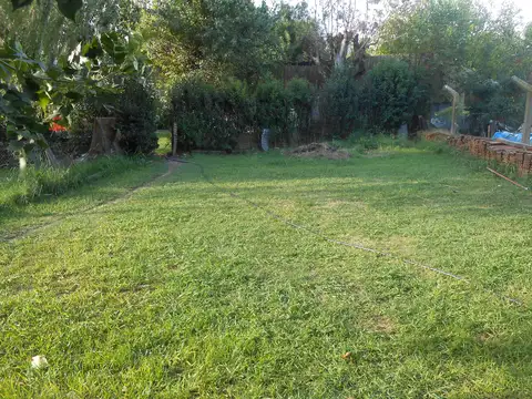 Casa en Gral.Rodríguez,Barrio "Vengochea", a 150mts. de ruta 5 (ex 7)