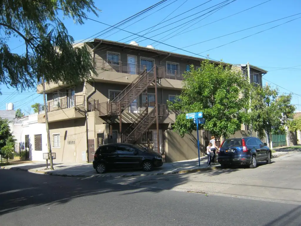 ESTUPENDO 3 AMB AL FRENTE CON BALCON A MTS. AVDA. GRAL PAZ