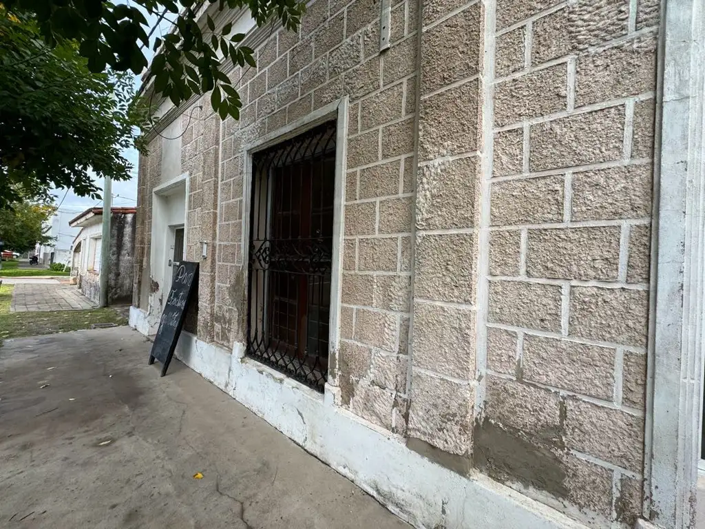 Vendo Casa y Local en San Justo, Entre Ríos.