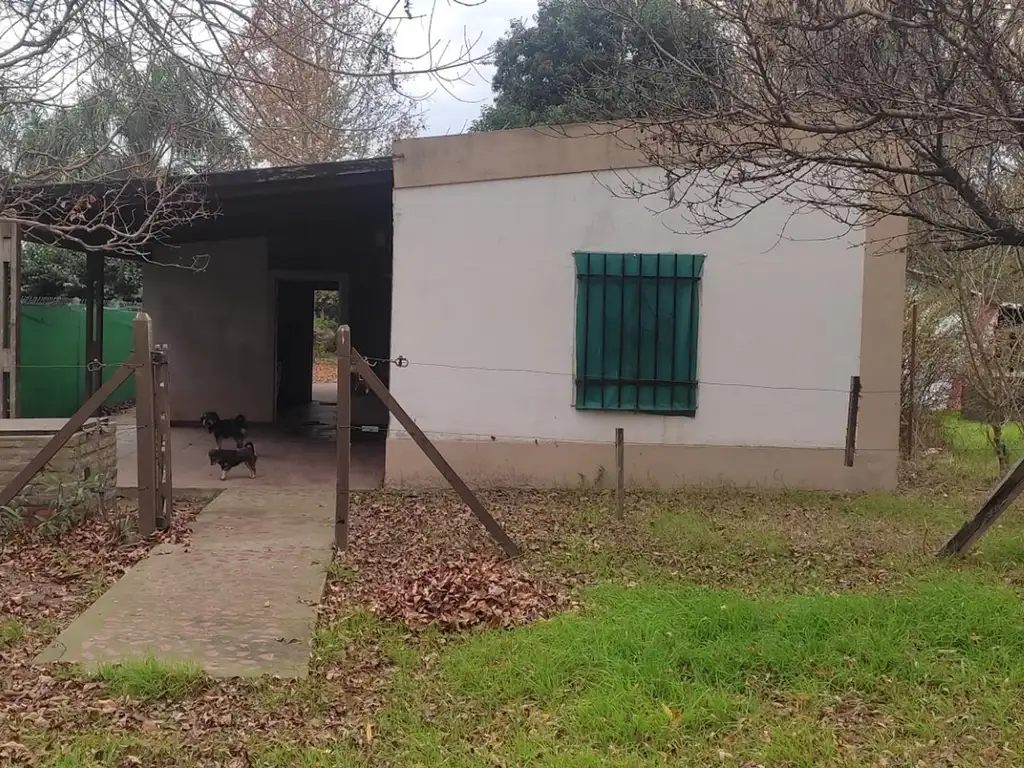 CASA DOS DORMITORIOS EN VENTA  Ruta 18 KM 11,5 (Alvarez)