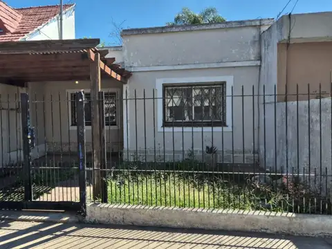 SE ALQUILA CASA DE DOS DORMITORIOS PADUA SUR