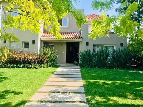 Casa en  Santa Barbara