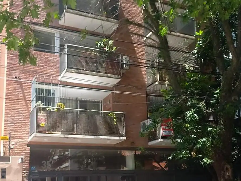 Departamento triplex con 2 cocheras centro de san isidro