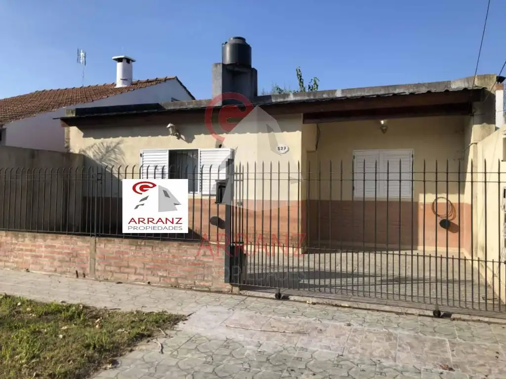 Venta de Casa Céntrica en A. Korn