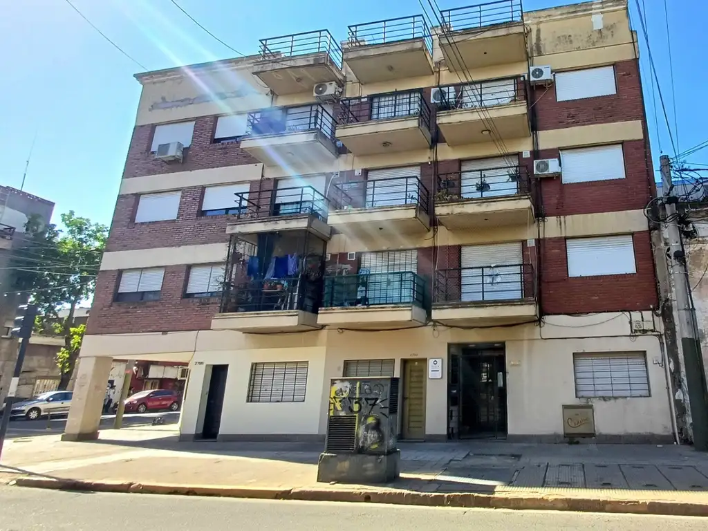 Departamento P.B en venta  2 dormitorios en Pichincha