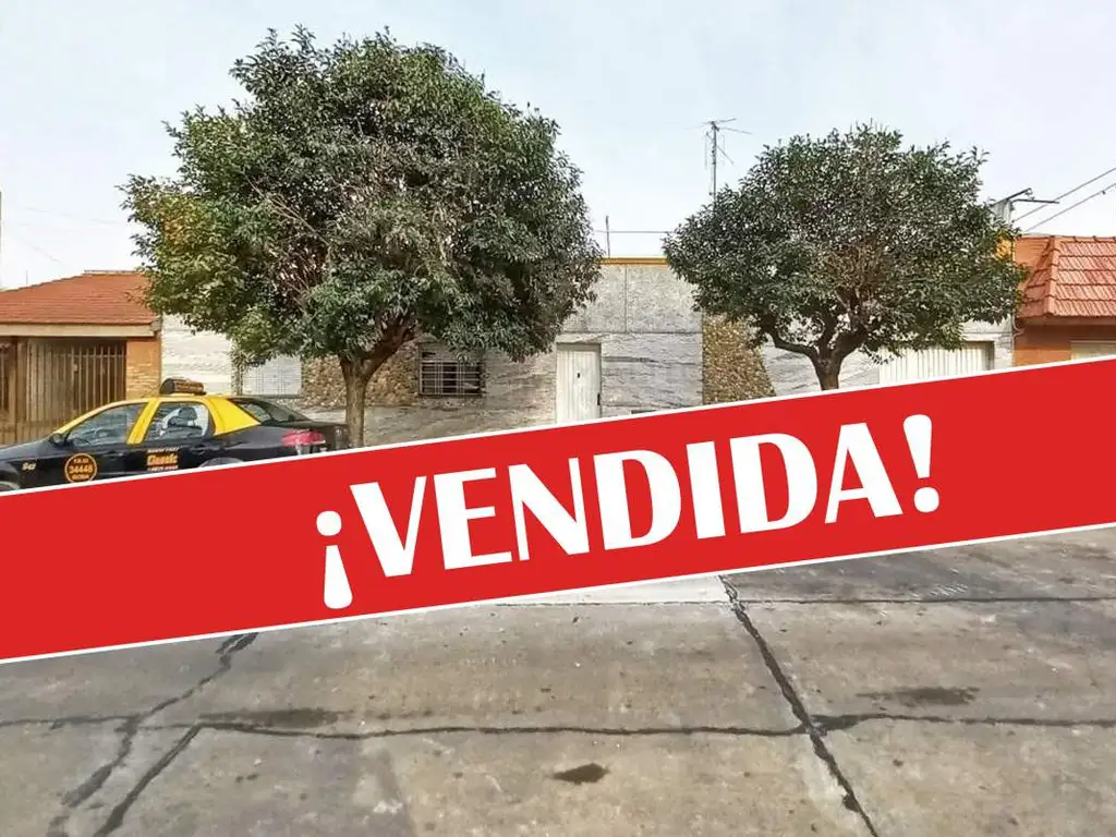 Venta Casa Lote Propio 4 Ambientes con Patio, Garage y Terraza en Mataderos