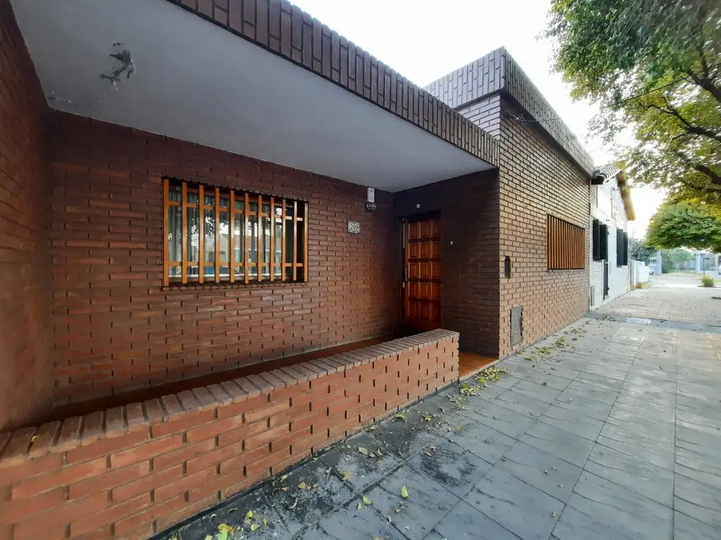 VENTA-CASA/LOTE PARA EDIFICIO-PLENO CENTRO-JESÚS MARÍA