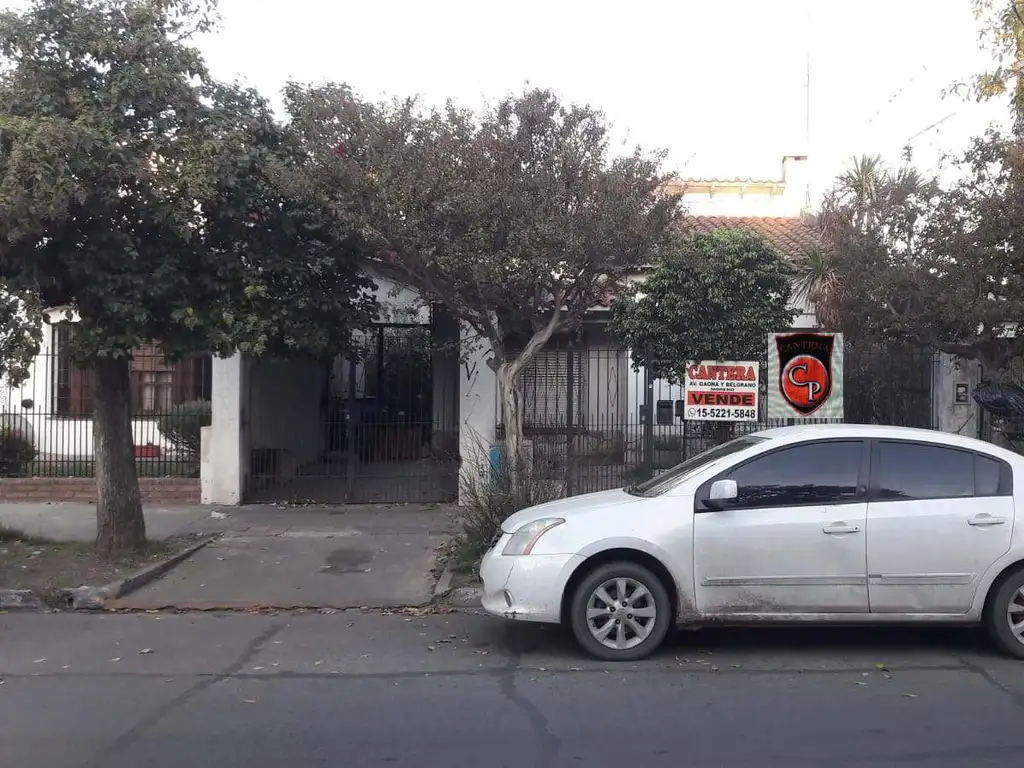 CASA EN VENTA EN CENTRO DE MORENO, EXCELENTE OPORTUNIDAD