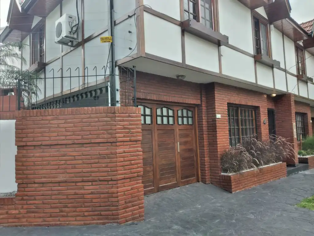 Amplio Duplex en Quilmes Este