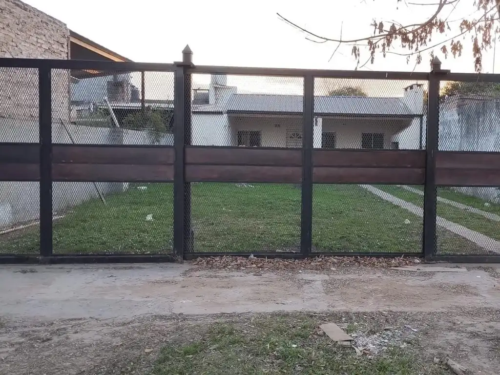 CASA EN VENTA -SAAVEDRA 7800 - SANTA FE