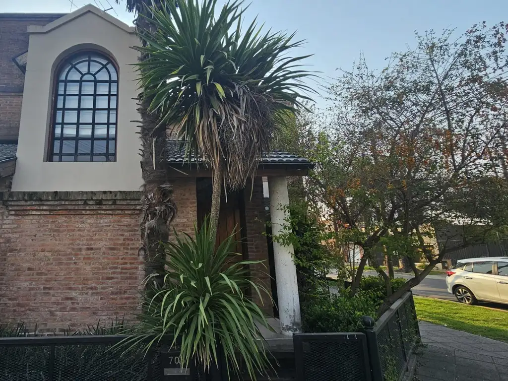 Casa en venta Ituzaingó norte.