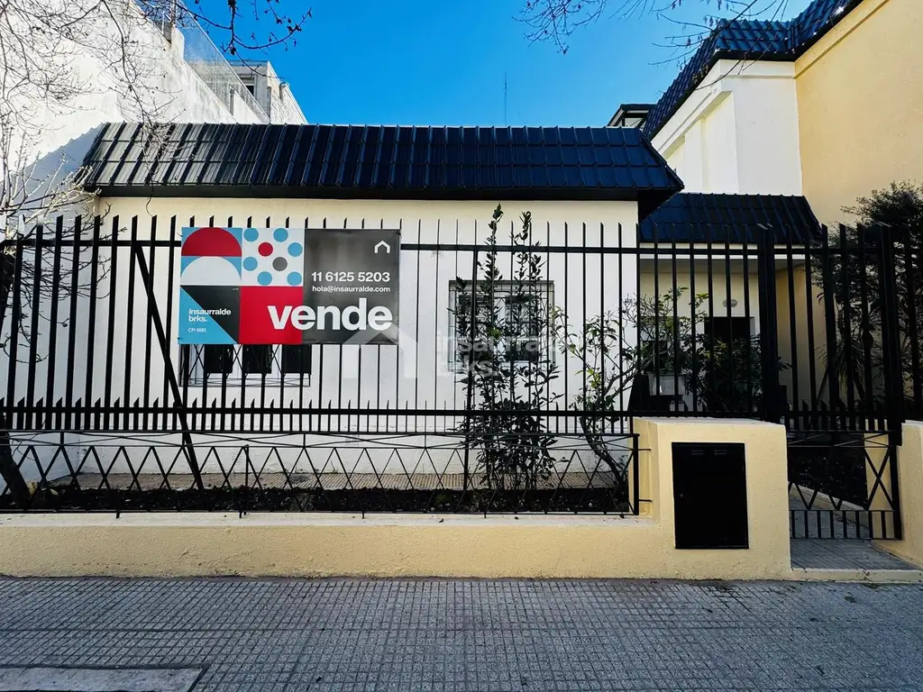 VENDO CASA EN EXCELENTE ESTADO EN VILLA DEVOTO, TRES DORM Y TRES BAÑOS!