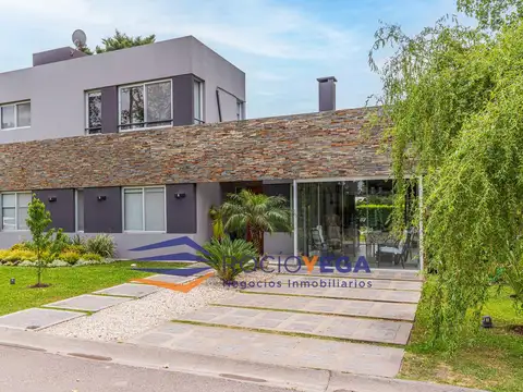 Casa a la venta en Casco de Álvarez Moreno