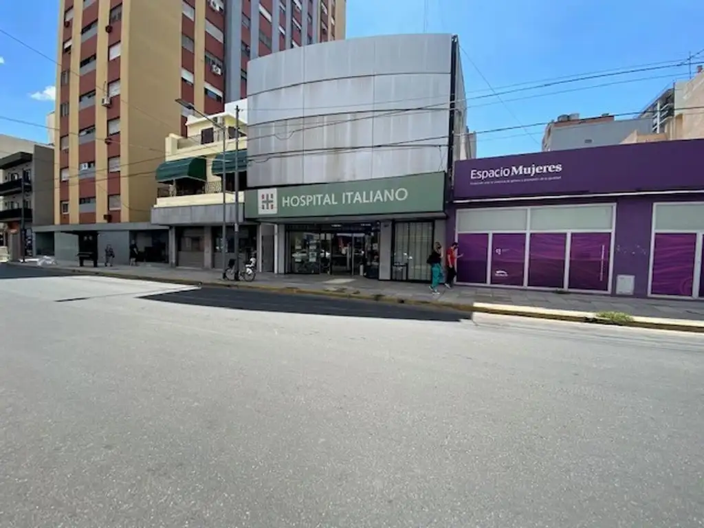 EN VENTA SAN MARTIN CENTRO EDIFICIO CON LOCALAL FRENTE