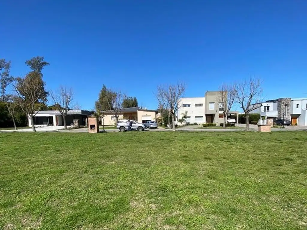 En venta uno de los ultimos lotes de Barrancas de Iraola