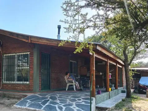 Casa en venta - 2 Dormitorios 2 Baños - 1.000Mts2 - Cortaderas, Balcarce