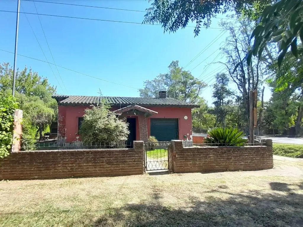 VENTA CASA 3 AMBIENTES + GALPÓN LOTE 834 M2 LUJÁN