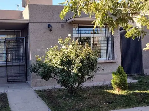 VENTA CASA LUJAN DE CUYO