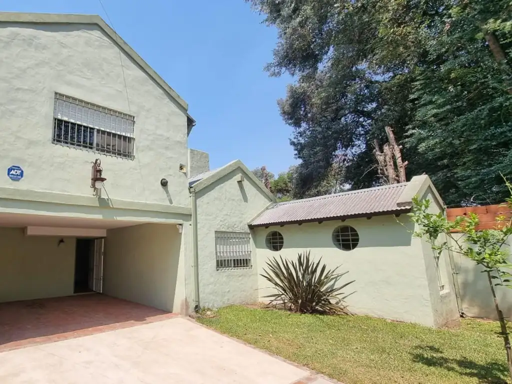 Casa en  venta en Del Viso, muy buen acceso a Panamericana