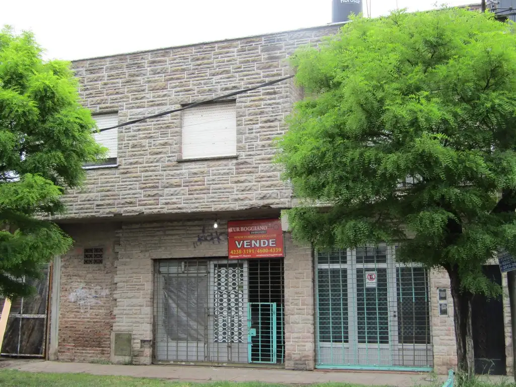 VENTA DE LOCAL CON VIVIENDA