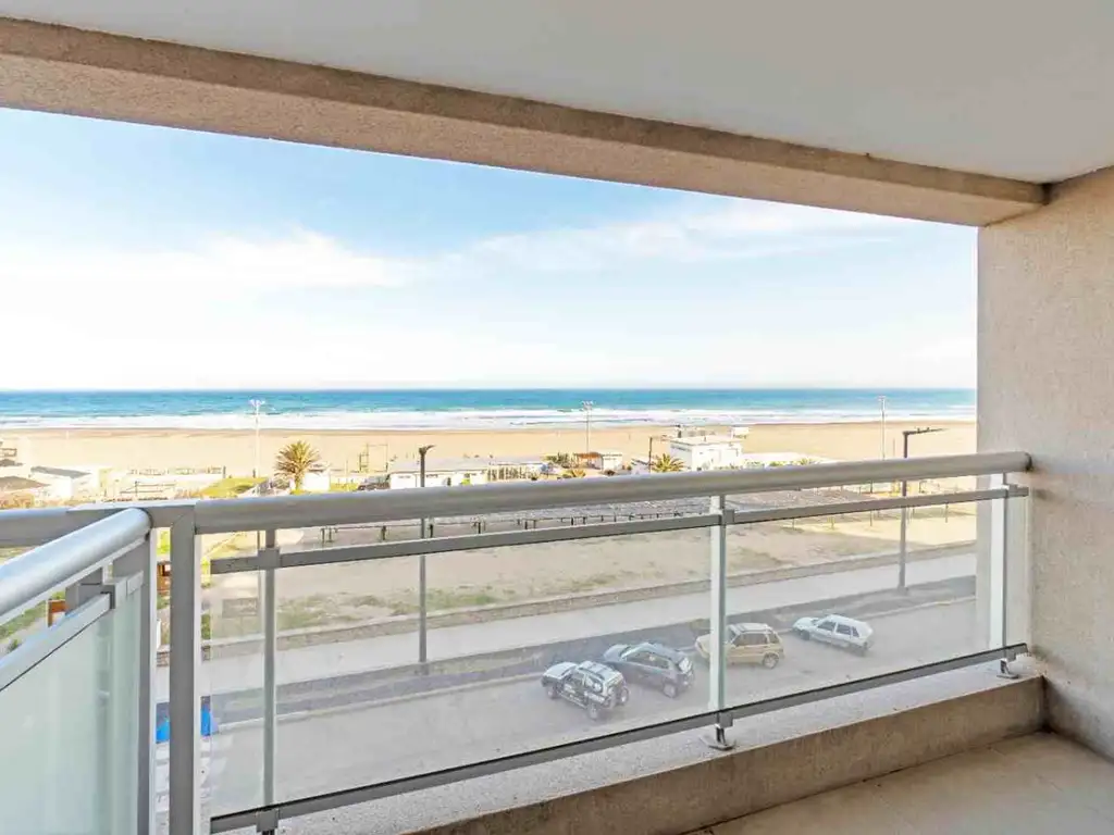 VENTA DEPARTAMENTO 3 AMB CON VISTA AL MAR NECOCHEA