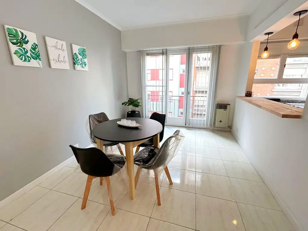 VENTA Departamento 2 ambientes con balcón francés - Centro Mar del Plata