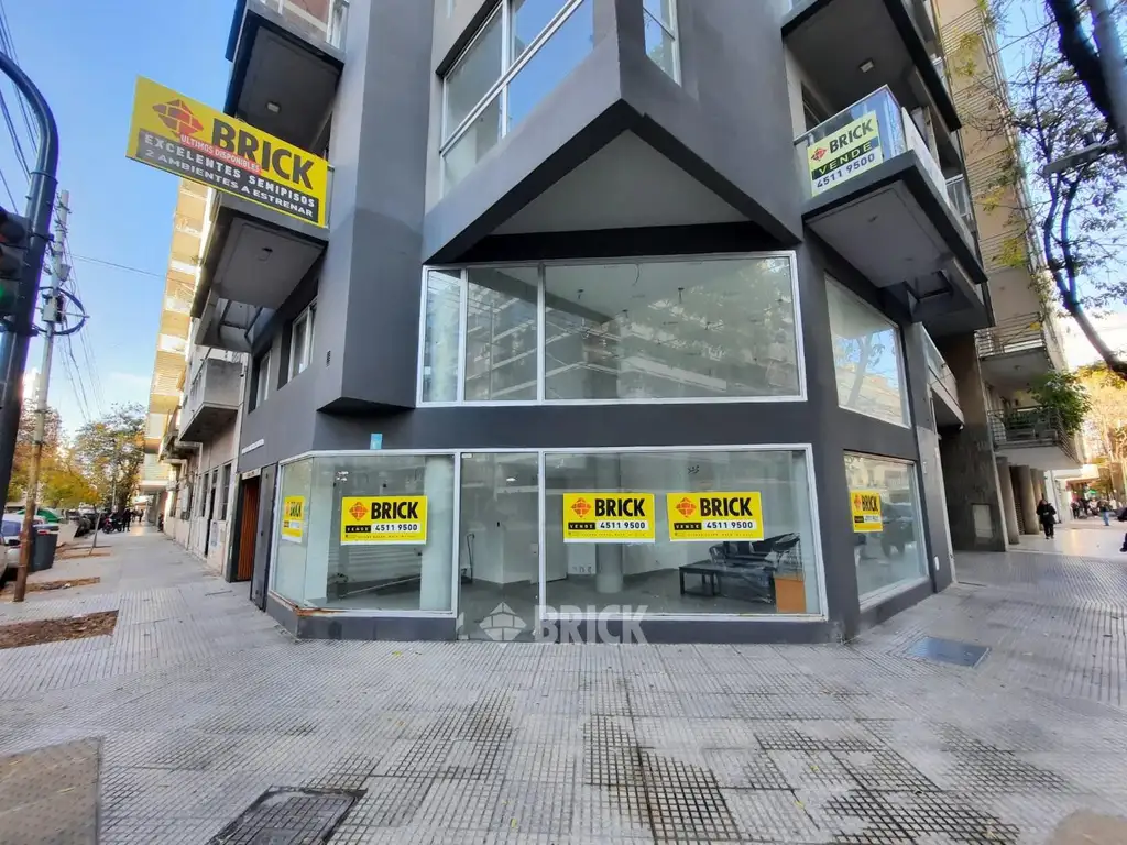 A ESTRENAR ESPECTACULAR LOCAL A LA CALLE EN CABRERA Y GALLO - 50 M2 TODO VIDRIERA