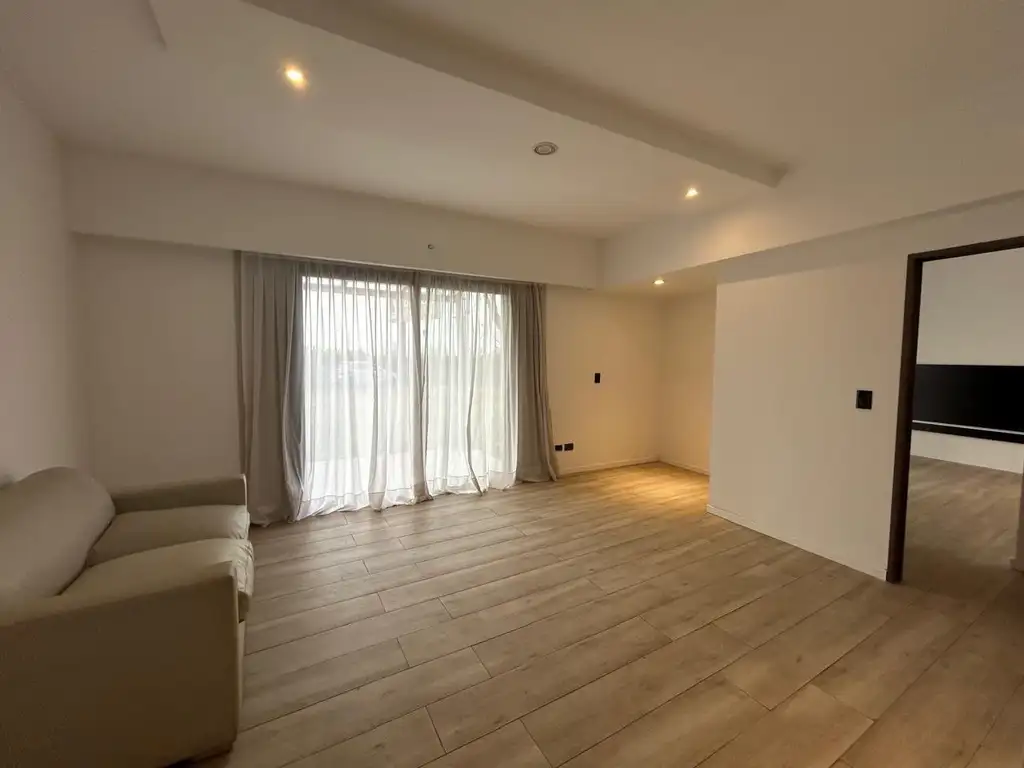 Departamento en venta de 1 dormitorio c/ cochera en Campana