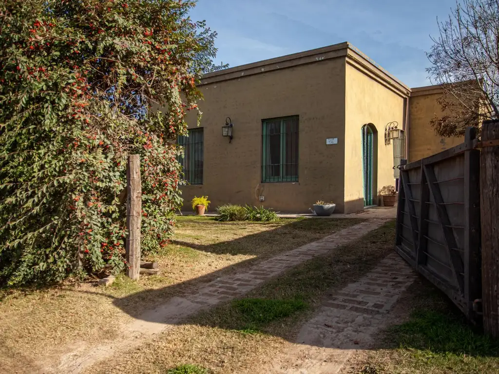 Casa - Venta - Argentina, San Antonio de Areco - Bolivar 956