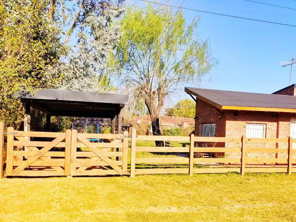 Hermosa Casa en Venta en Parque Irizar