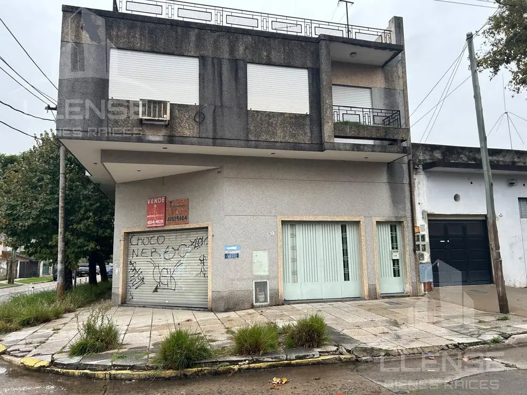 Local en  venta, 140 metros con entrepiso, Quilmes