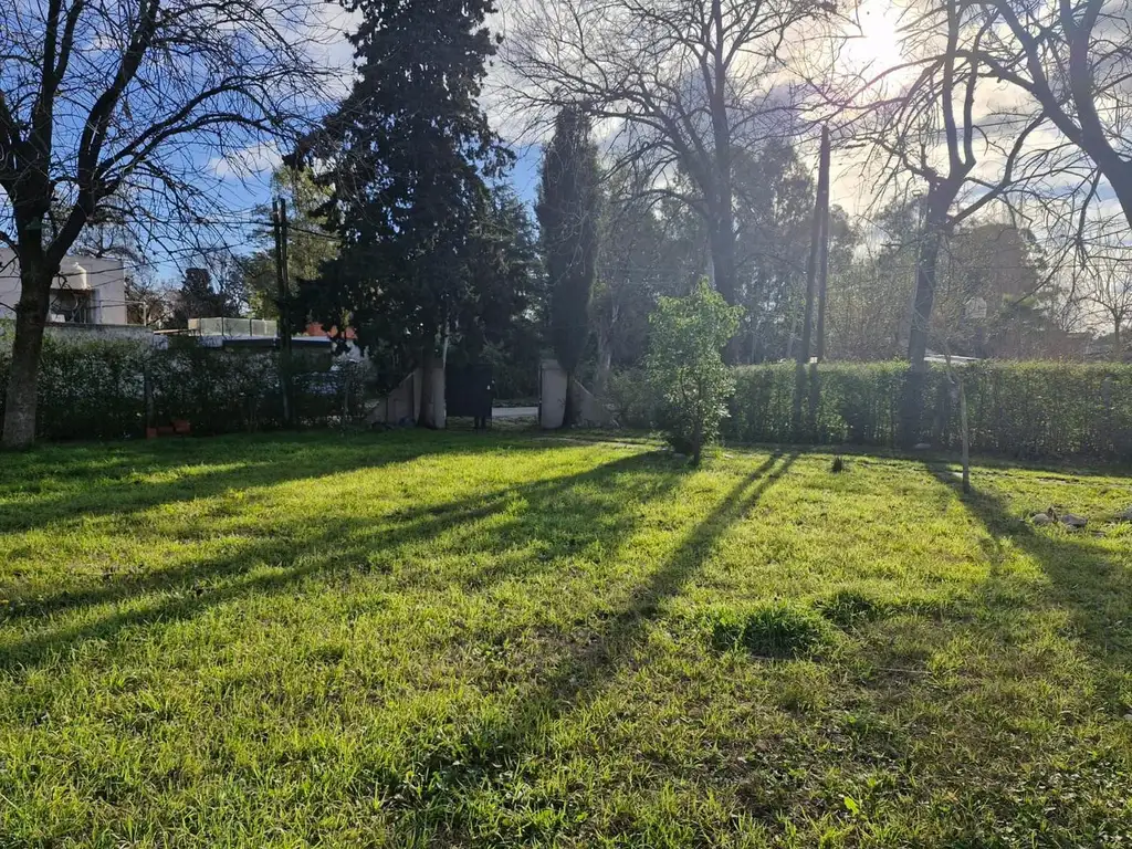 Terreno de 443m2 en Parque Alvear II