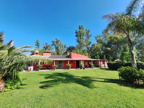 CASA DE CAMPO- Escalada/Zárate- Vivienda, Pileta, amplio Parque, Casa de Té, Galería, Parrilla y más